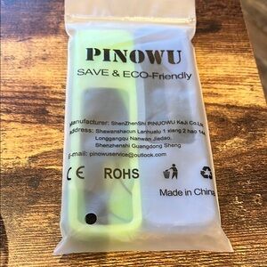 🌙 B22- 2 pack silicone APPLE remote covers